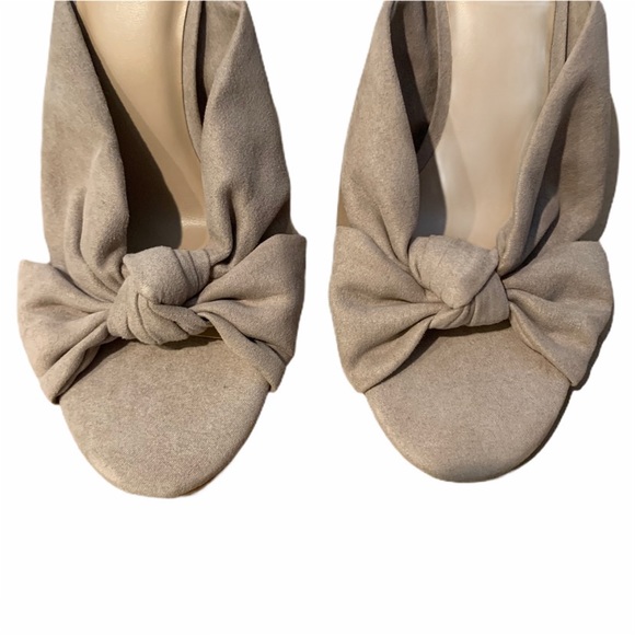 Kaari Blue Katie Peep Toe Heels- like new - Picture 6 of 7